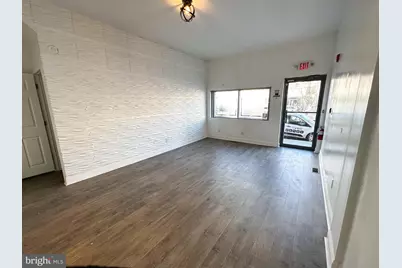 526 W Girard Avenue #FIRST FLOOR, Philadelphia, PA 19123 - Photo 8
