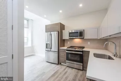802 Sansom Street #401, Philadelphia, PA 19107 - Photo 2