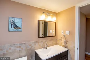 18106 Delaire Landing Rd, Philadelphia, PA 19114 - Photo 42