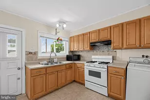 1029 Orthodox St, Philadelphia, PA 19124 - Photo 10