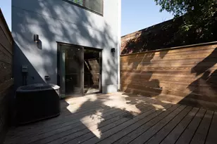 922 W York St, Philadelphia, PA 19133 - Photo 32