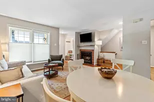 14 Newton St, Philadelphia, PA 19118 - Photo 8