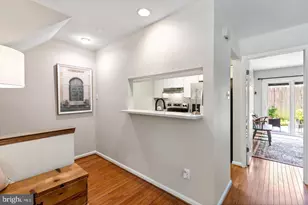 14 Newton St, Philadelphia, PA 19118 - Photo 12
