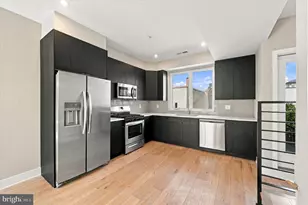 2605 Annin St, Philadelphia, PA 19146 - Photo 6