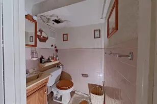 7402 Dicks Ave, Philadelphia, PA 19153 - Photo 22