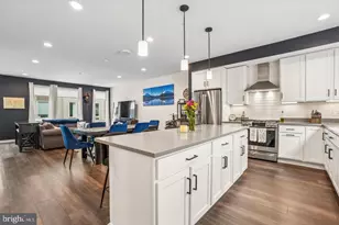 3007 Sunrise Walk, Philadelphia, PA 19125 - Photo 4