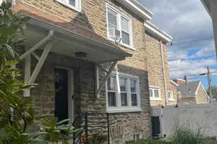 812 E Phil Ellena St, Philadelphia, PA 19119 - Photo 2