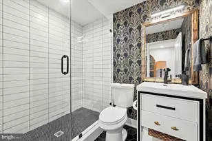 2044 E Susquehanna Ave, Philadelphia, PA 19125 - Photo 24