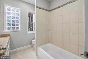 6033 W Oxford St, Philadelphia, PA 19151 - Photo 24