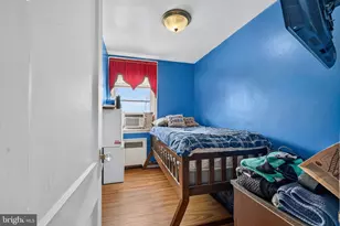 4646 Shelbourne St, Philadelphia, PA 19124 - Photo 10