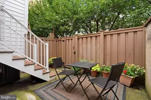 251 S Warnock St, Philadelphia, PA 19107 - Photo 12