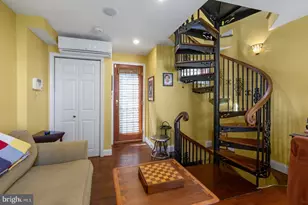 928 Irving St, Philadelphia, PA 19107 - Photo 10