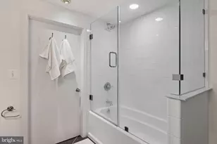 314 N 12th St, Philadelphia, PA 19107 - Photo 36