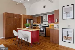 314 N 12th St, Philadelphia, PA 19107 - Photo 8
