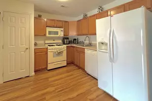 9228 Blue Grass Rd, Philadelphia, PA 19114 - Photo 6
