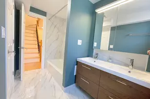 748 Catharine St, Philadelphia, PA 19147 - Photo 4