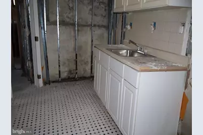6824 Cobbs Creek Parkway, Philadelphia, PA 19142 - Photo 8