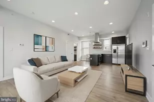 714 N Chadwick St, Philadelphia, PA 19130 - Photo 2
