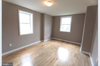 1908 N 17th Street, Philadelphia, PA 19121 - Photo 10