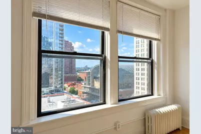 1324 Locust Street #1120, Philadelphia, PA 19107 - Photo 4