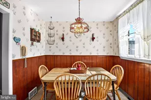 2208 Stanwood St, Philadelphia, PA 19152 - Photo 16