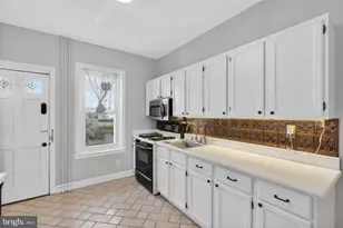 892 N Bucknell St, Philadelphia, PA 19130 - Photo 16