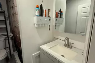 6742 Dicks Ave, Philadelphia, PA 19142 - Photo 10