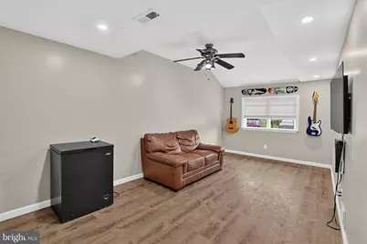 823 Barlow Street, Philadelphia, PA 19116 - Photo 24