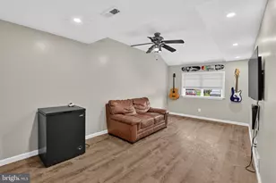 823 Barlow St, Philadelphia, PA 19116 - Photo 24