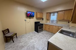 211 E Fisher Ave, Philadelphia, PA 19120 - Photo 14