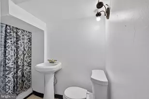 2708 S 76th St, Philadelphia, PA 19153 - Photo 32