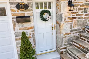 534 Domino Ln, Philadelphia, PA 19128 - Photo 8