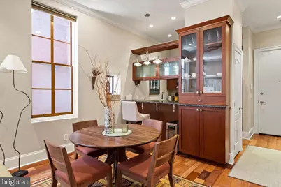 2049 Walnut Street #1R, Philadelphia, PA 19103 - Photo 6