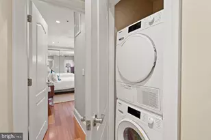2049 Walnut St, Philadelphia, PA 19103 - Photo 10