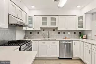 2014 Naudain St, Philadelphia, PA 19146 - Photo 2