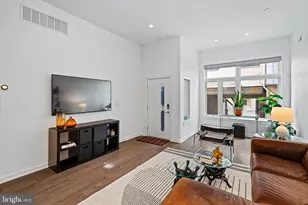 418 Wallace St, Philadelphia, PA 19123 - Photo 4