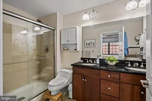 112 N 2nd St, Philadelphia, PA 19106 - Photo 16