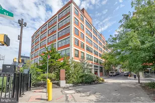 2429 Locust St, Philadelphia, PA 19103 - Photo 14