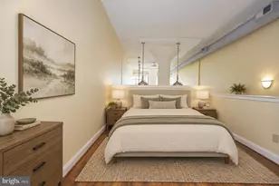 2429 Locust St, Philadelphia, PA 19103 - Photo 6
