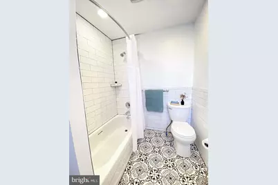 2033 S Watts Street, Philadelphia, PA 19148 - Photo 8