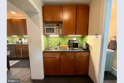 15 W Abington Avenue, Philadelphia, PA 19118 - Photo 10