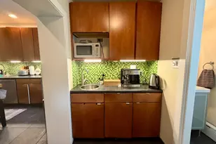 15 W Abington Ave, Philadelphia, PA 19118 - Photo 10