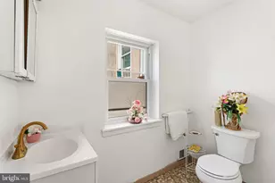 1202 Mt Vernon St, Philadelphia, PA 19123 - Photo 12