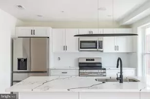 1715 S 18th St, Philadelphia, PA 19145 - Photo 2