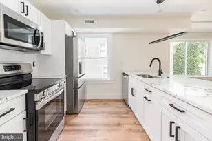 1715 S 18th St, Philadelphia, PA 19145 - Photo 6