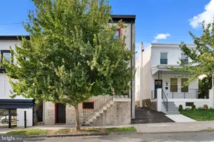 402 Leverington Ave, Philadelphia, PA 19128 - Photo 2