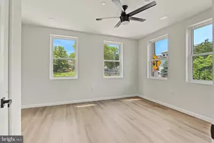 1242 N 15th St, Philadelphia, PA 19121 - Photo 12