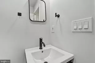 1242 N 15th St, Philadelphia, PA 19121 - Photo 26