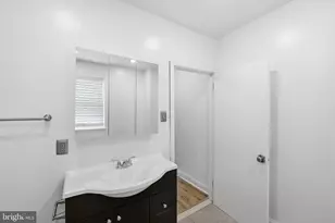 1802 Tree St, Philadelphia, PA 19145 - Photo 14