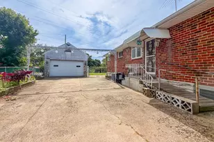 9601 Dedaker St, Philadelphia, PA 19115 - Photo 48